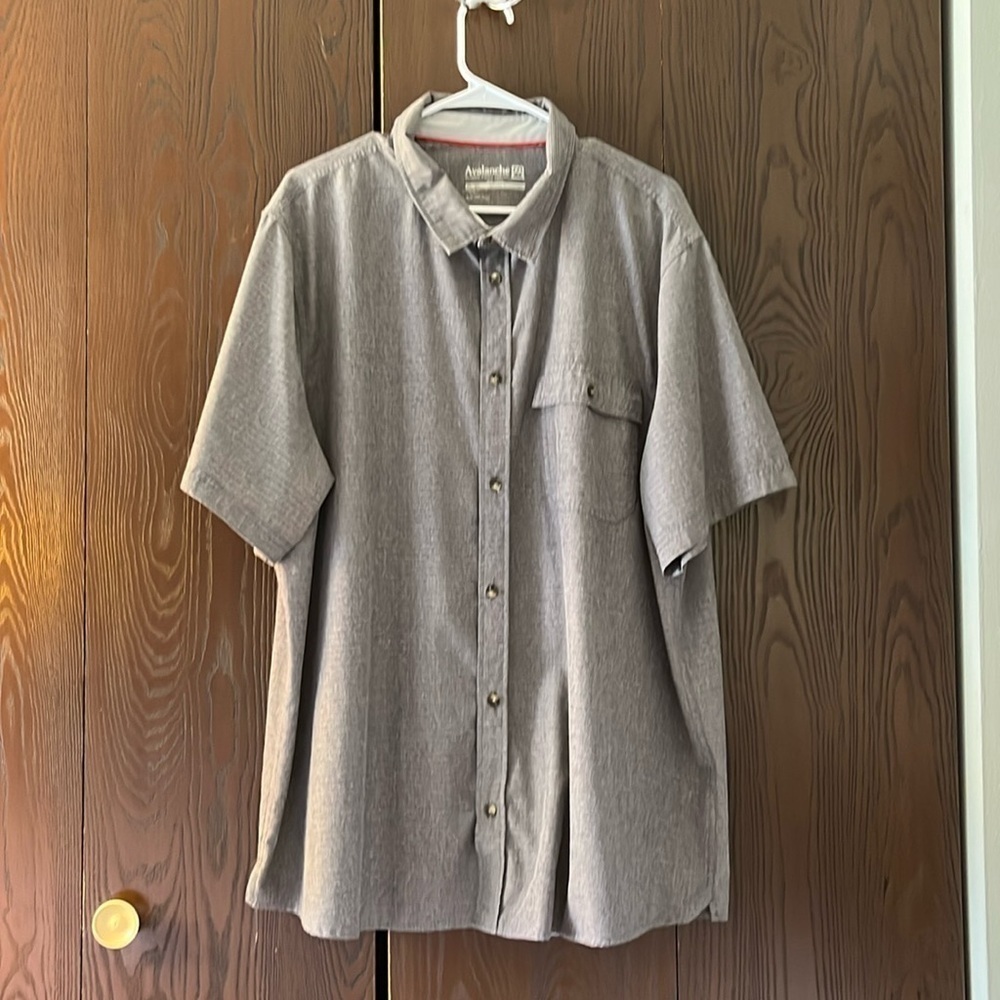 Avalanche outdoor supply company men’s gray, lightweight shirt. Size XXL.